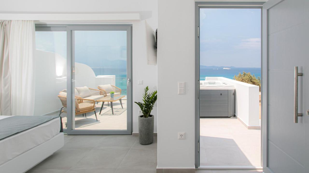 Seanfinity Beachfront Suites Mikri Vigla Exterior photo