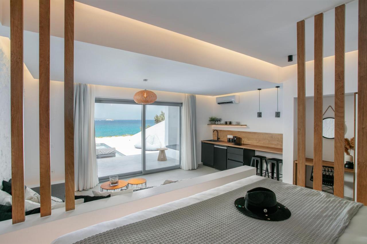 Seanfinity Beachfront Suites Mikri Vigla Exterior photo