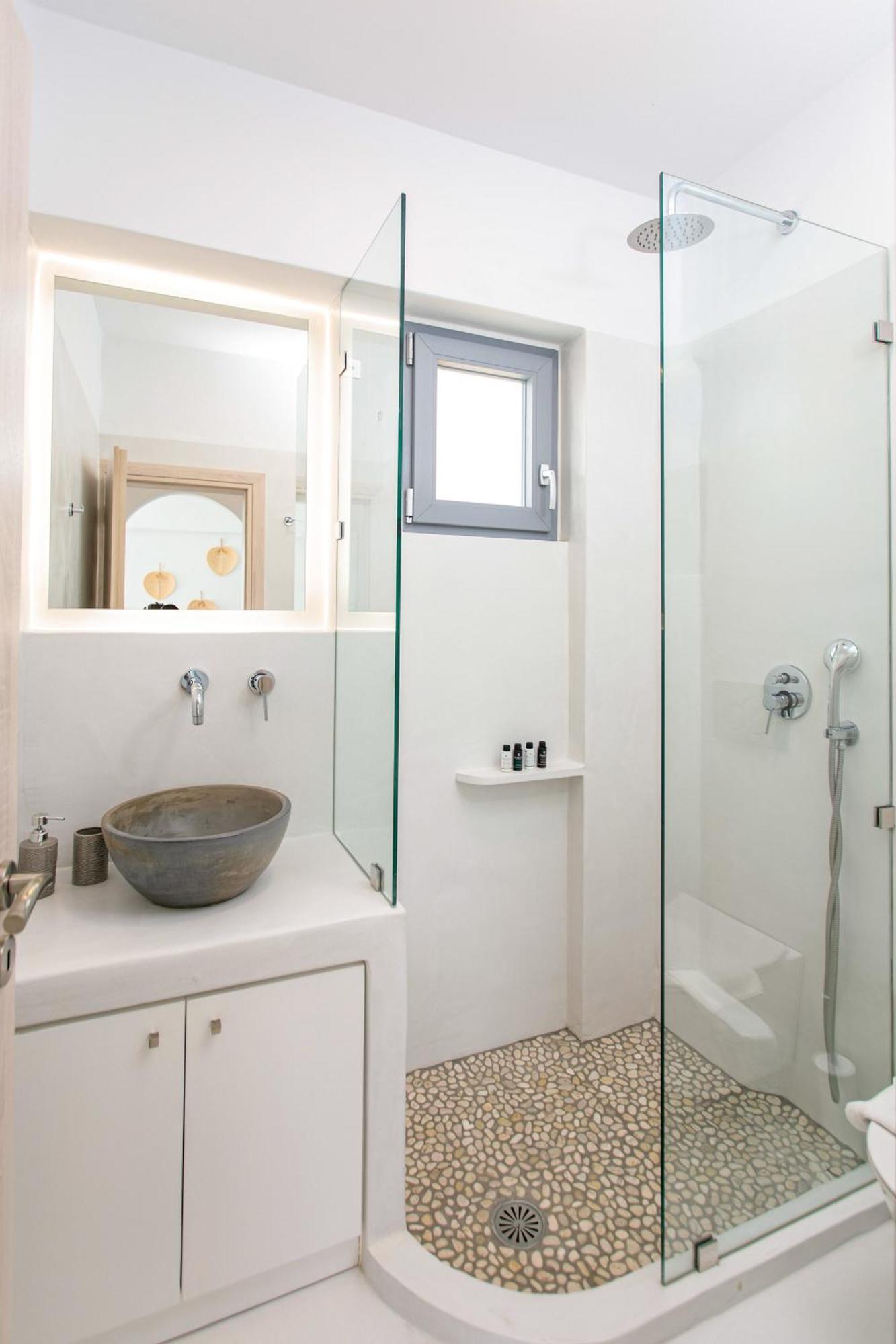 Seanfinity Beachfront Suites Mikri Vigla Room photo